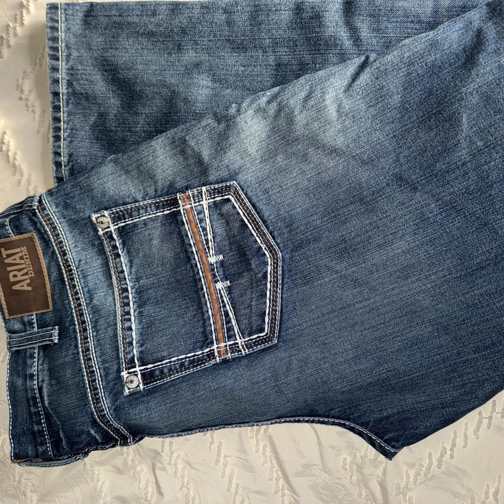 Men’s Ariat jeans